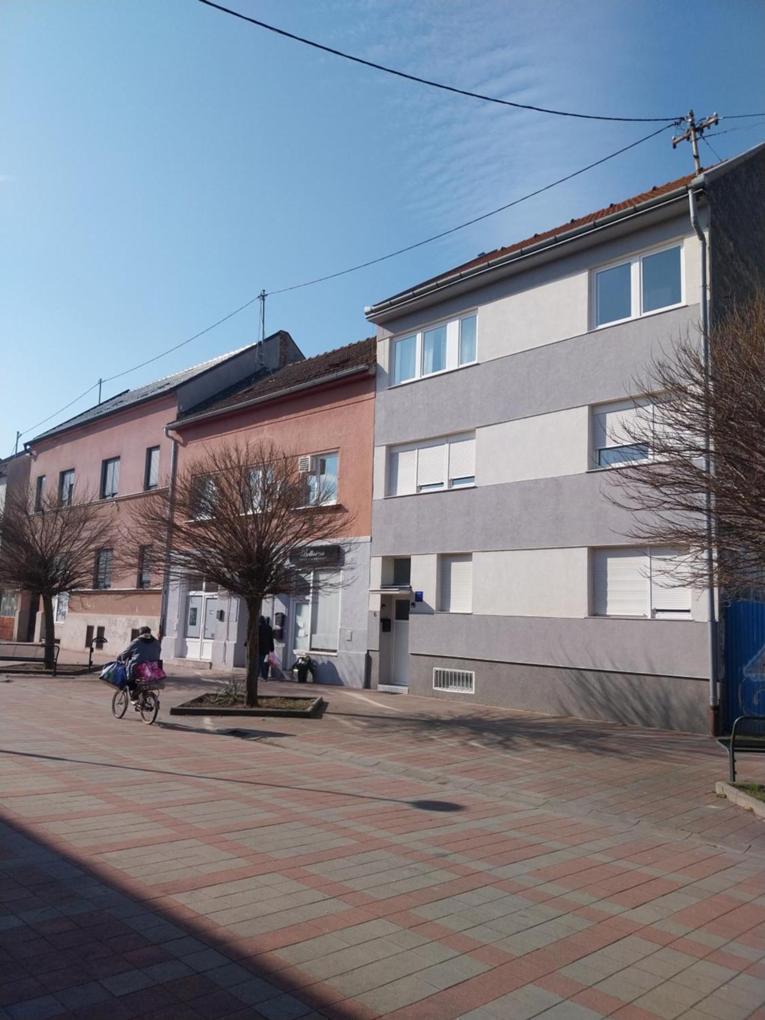 Apartman Bloom Osijek Exterior foto