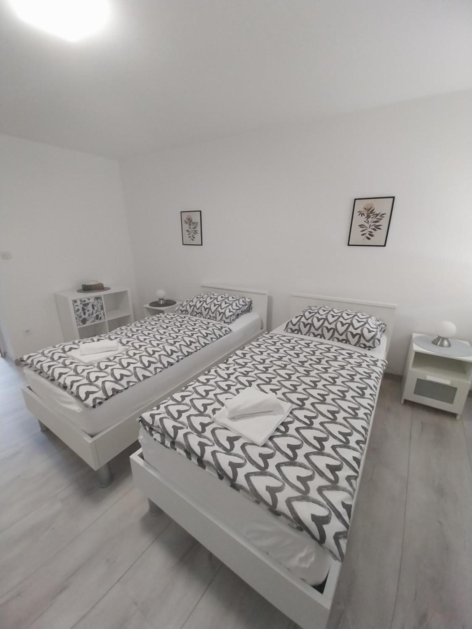 Apartman Bloom Osijek Exterior foto