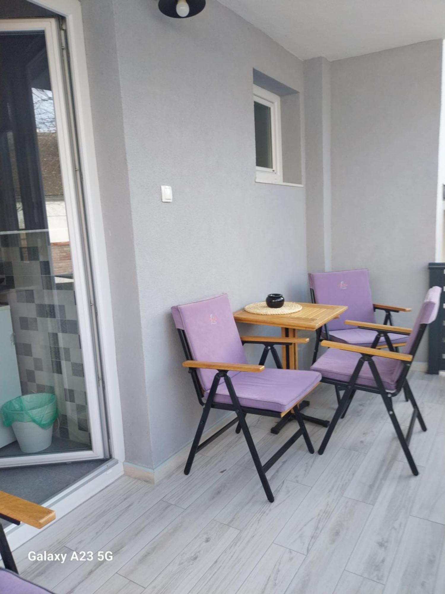 Apartman Bloom Osijek Exterior foto